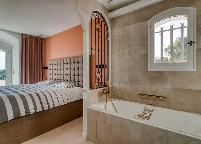 La M A Pramousquier Le Lavandou