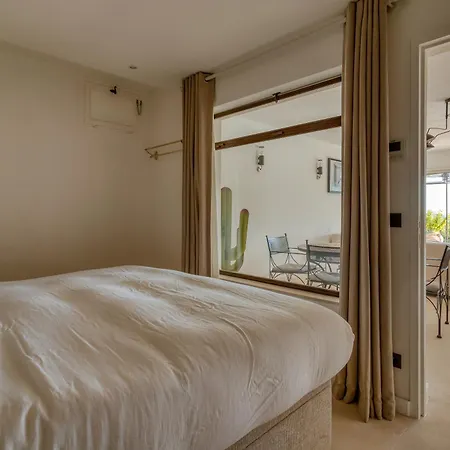 La M A Pramousquier Ле-Лаванду