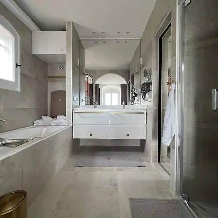 빌라 La M A Pramousquier 르 라방두