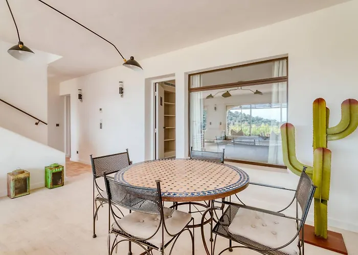 La M A Pramousquier Villa *